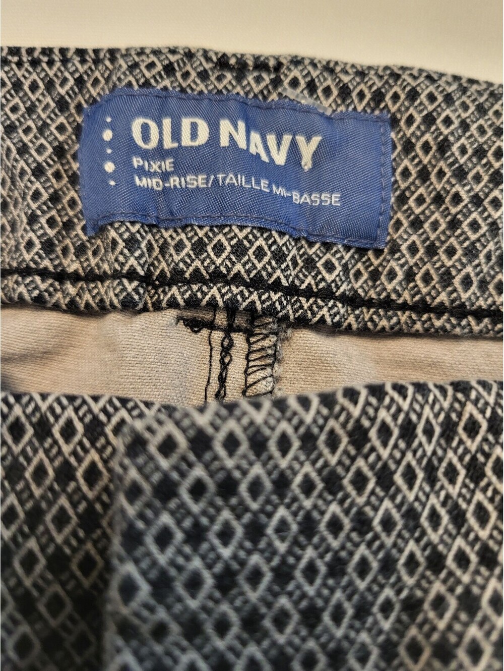 Old Navy Pixie Mid-Rise Printed Pants Size 6R